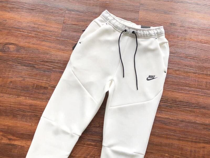 Pronta Entrega - Calça NK Tech Fleece Branca